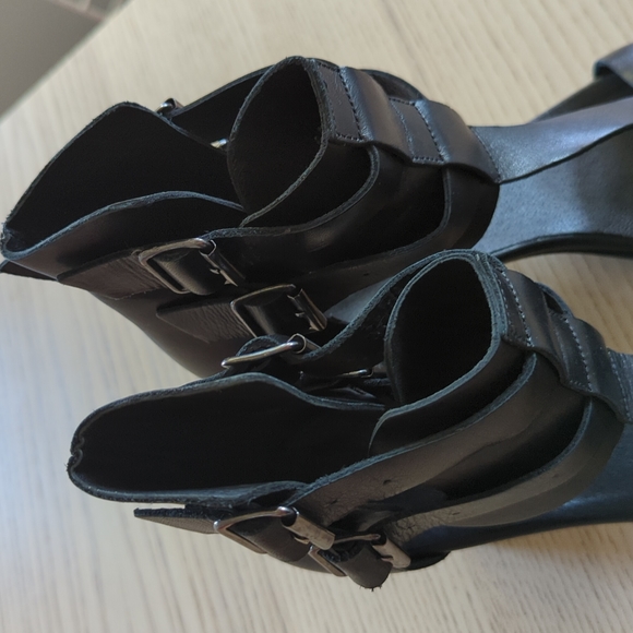 THE KOOPLES Black Leather Women's Multi Buckle Boot Chunky Open Toe Heels Sz 40 - Picture 5 of 11